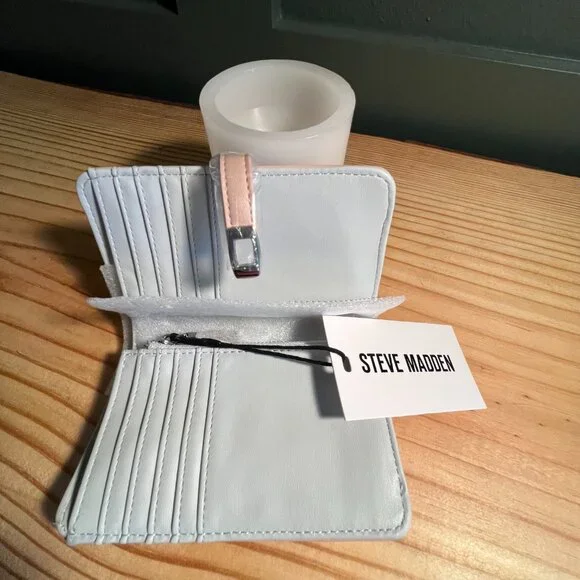 Steve Madden Blayer Linen Pink Compact Wallet - Picture 10 of 15